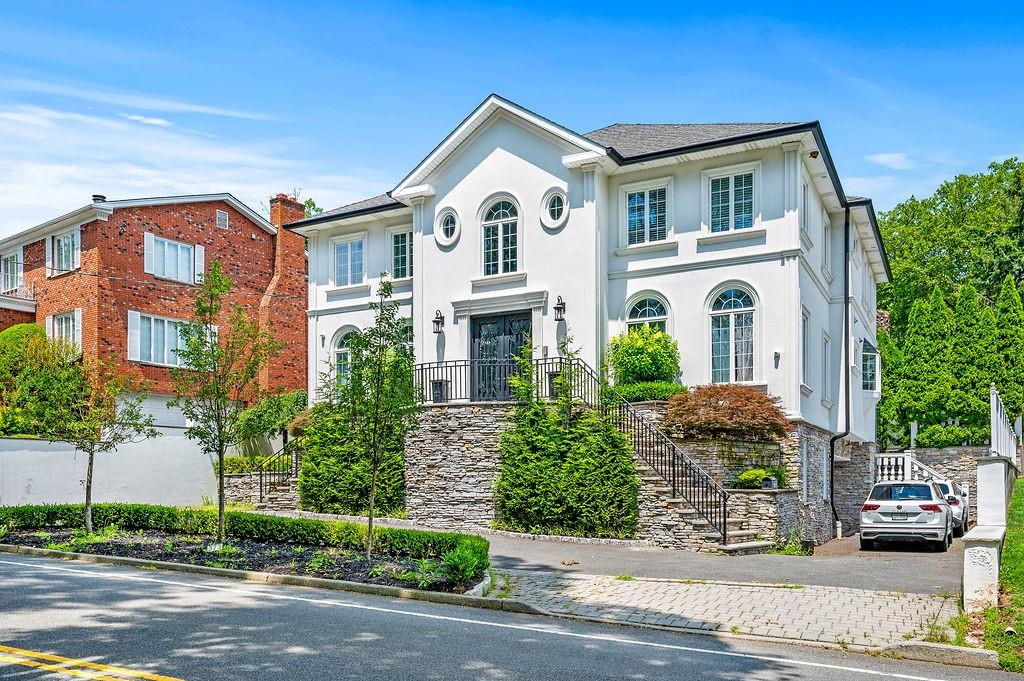 373 Ocean Terrace Todt Hill Staten Island NY 10301