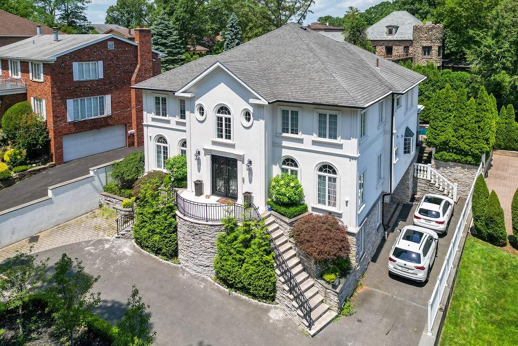 373 Ocean Terrace Todt Hill Staten Island NY 10301