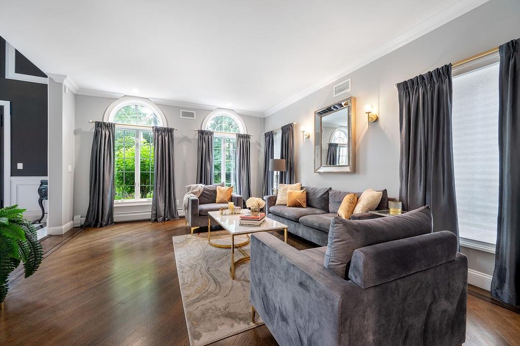 373 Ocean Terrace Todt Hill Staten Island NY 10301