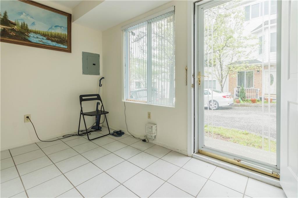270 Aspen Knolls Way Arden Heights Staten Island NY 10312