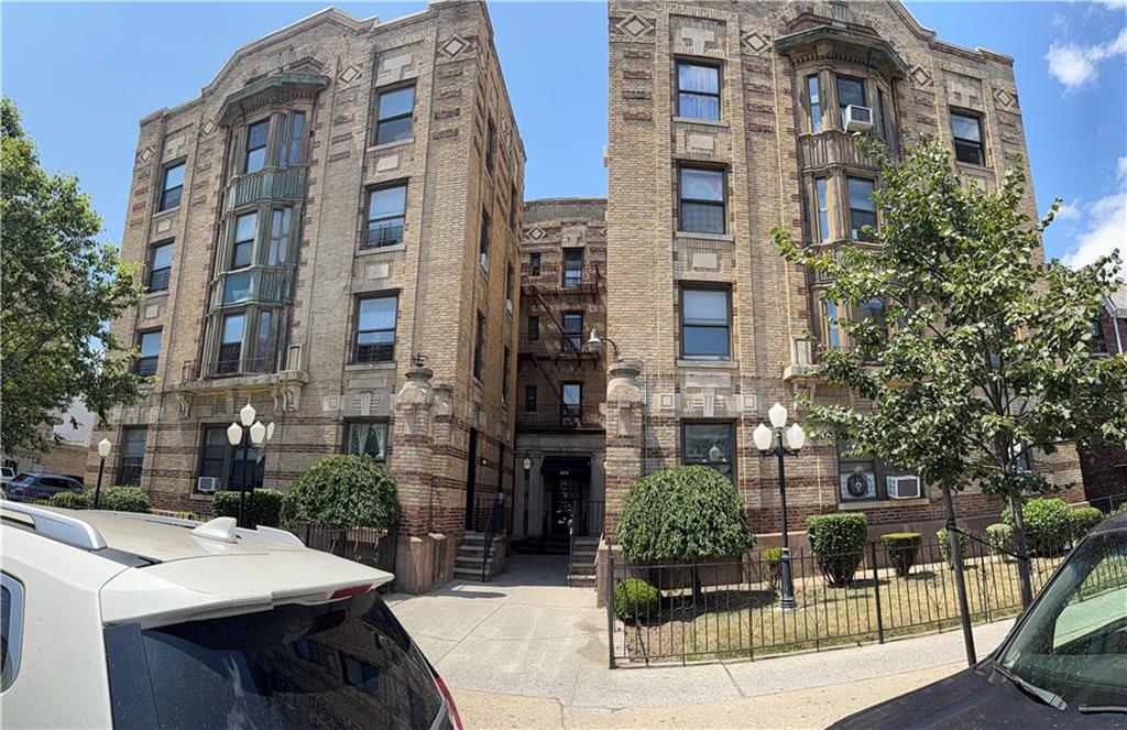 8678 Bay Parkway Bensonhurst Brooklyn NY 11214