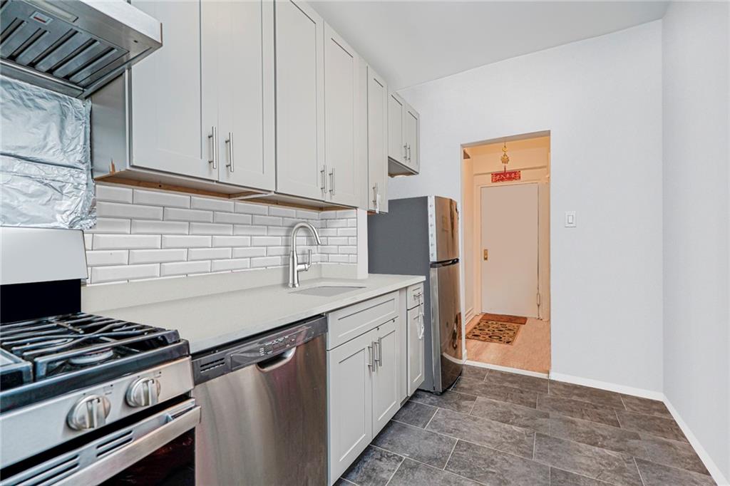 79 Avenue O Bensonhurst Brooklyn NY 11204