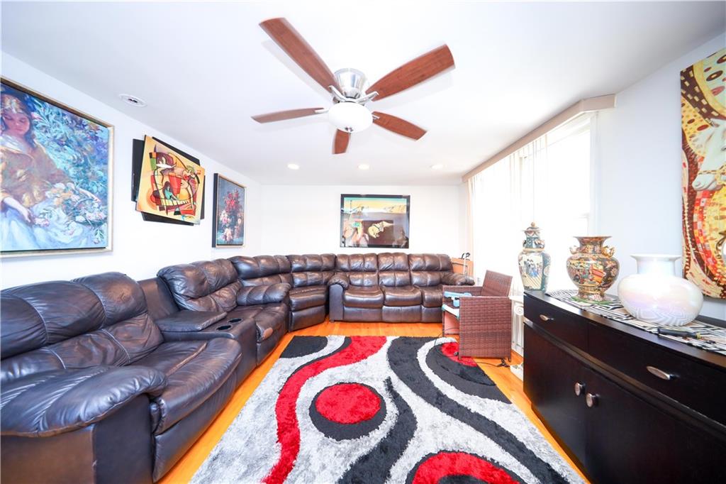 579 Greeley Avenue Grant City Staten Island NY 10306