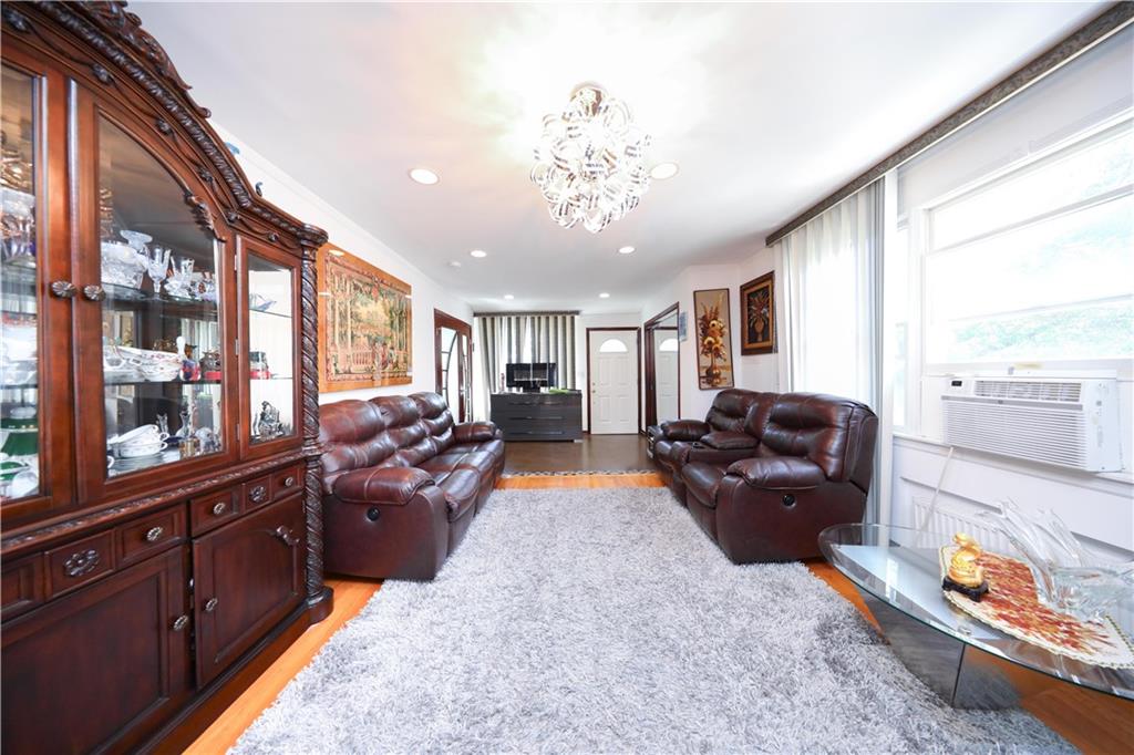 579 Greeley Avenue Grant City Staten Island NY 10306