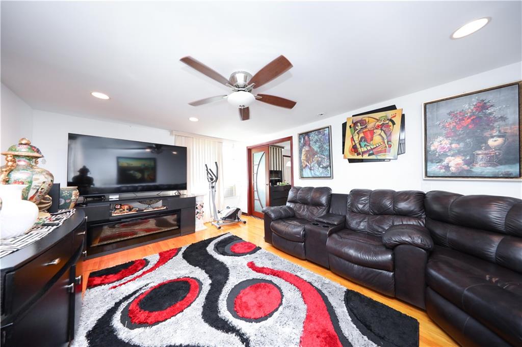 579 Greeley Avenue Grant City Staten Island NY 10306