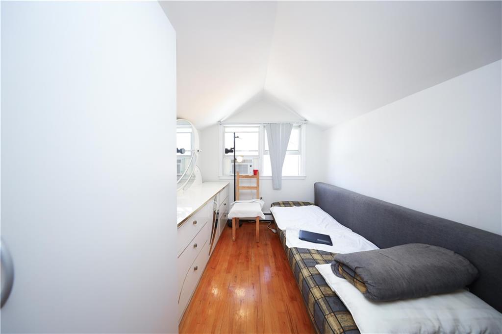 579 Greeley Avenue Grant City Staten Island NY 10306