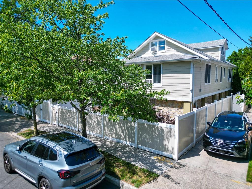 579 Greeley Avenue Grant City Staten Island NY 10306