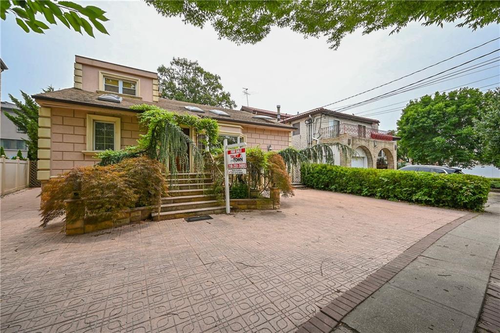 47 Gaylord Drive Mill Basin Brooklyn NY 11234