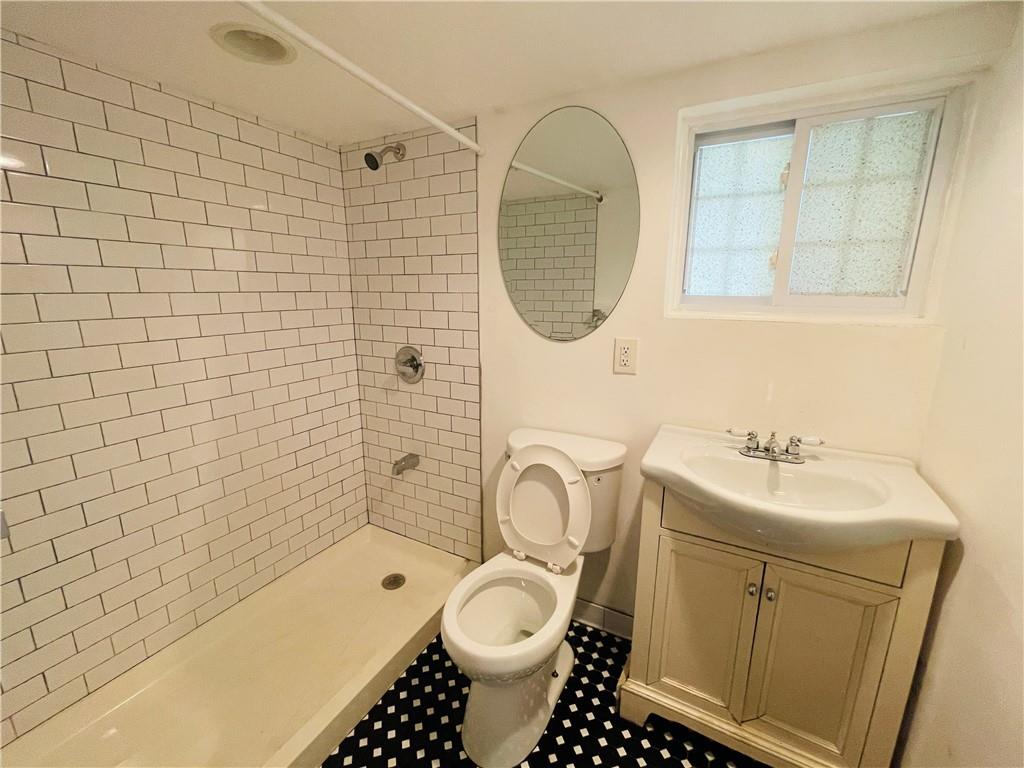 330 Van Duzer Street Tompkinsville Staten Island NY 10304