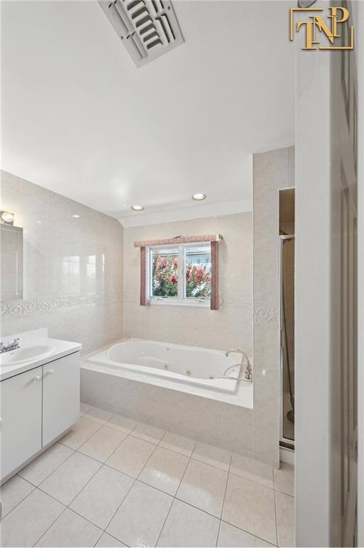 7 Parker Street Tottenville Brooklyn NY 10307