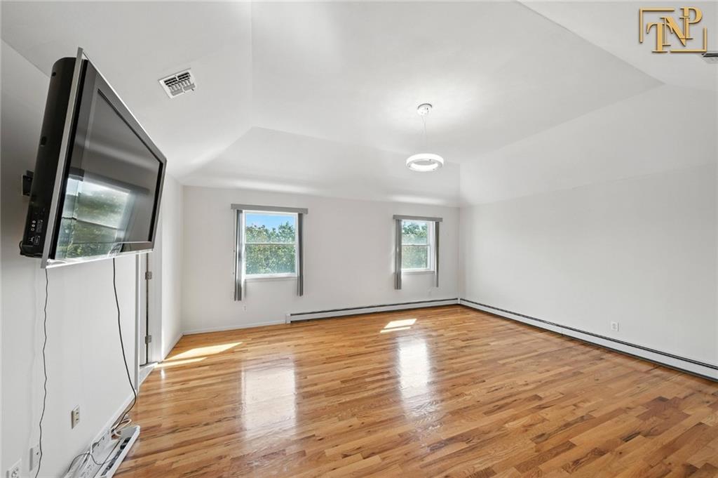 7 Parker Street Tottenville Brooklyn NY 10307