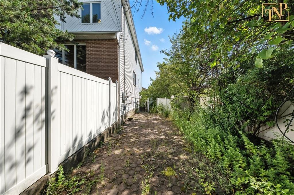 7 Parker Street Tottenville Brooklyn NY 10307