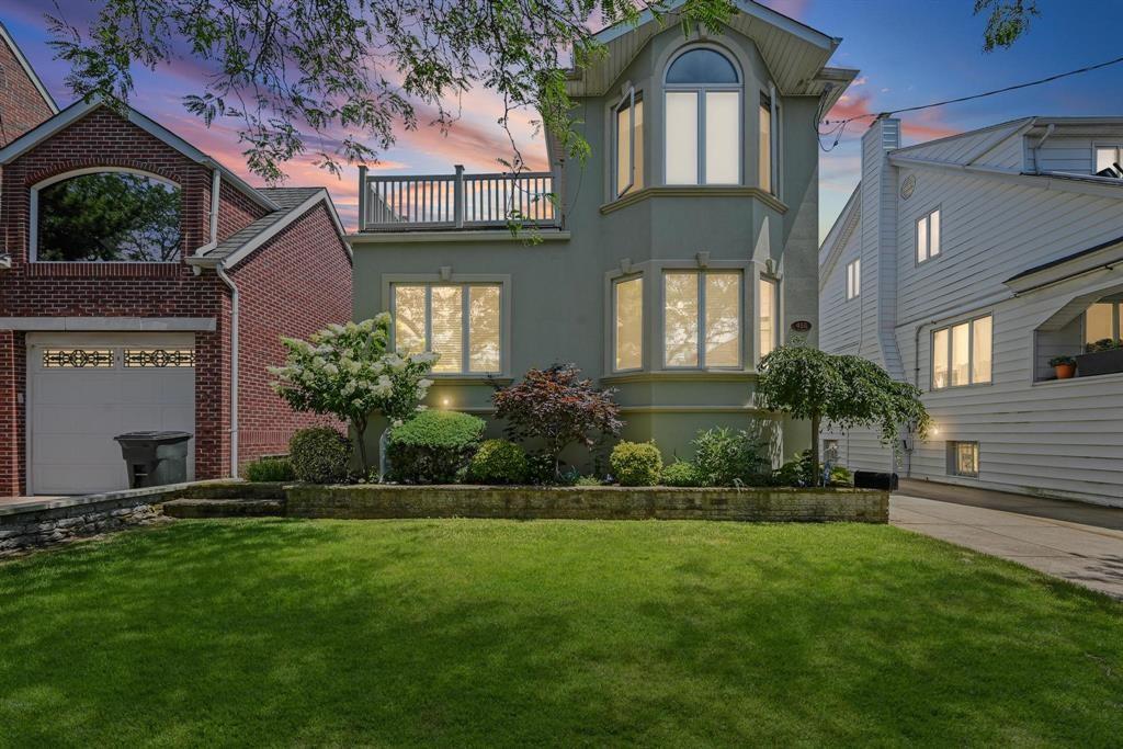 456 Beach 145th Street Neponsit Queens NY 11694