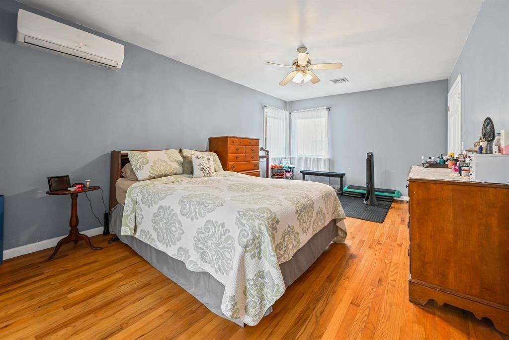 456 Beach 145th Street Neponsit Queens NY 11694