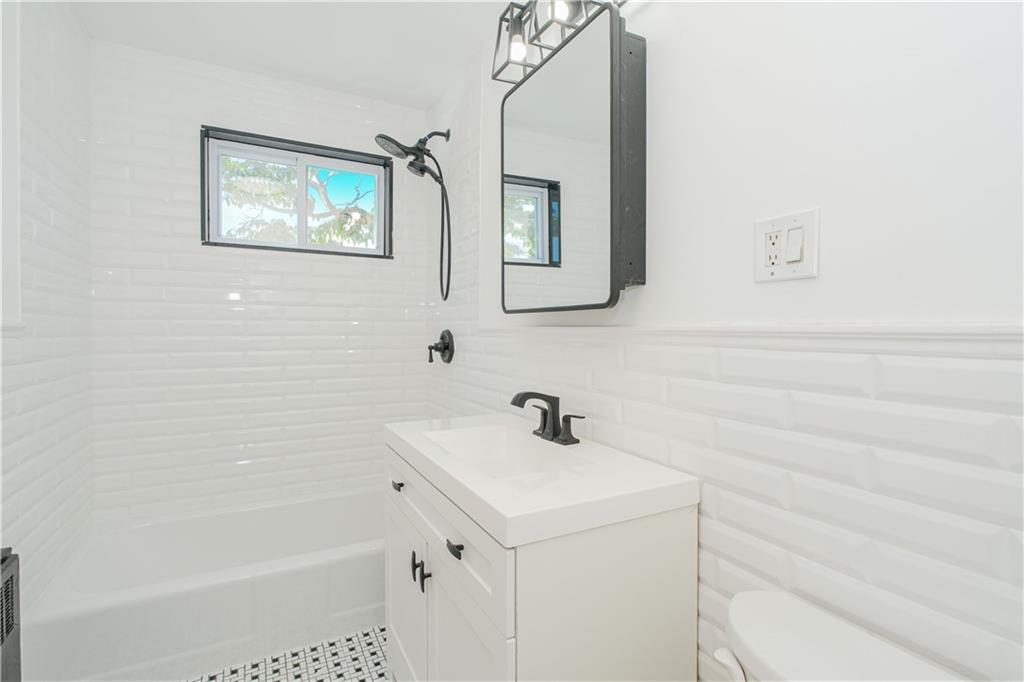 8884 17th Street Gravesend Brooklyn NY 11214