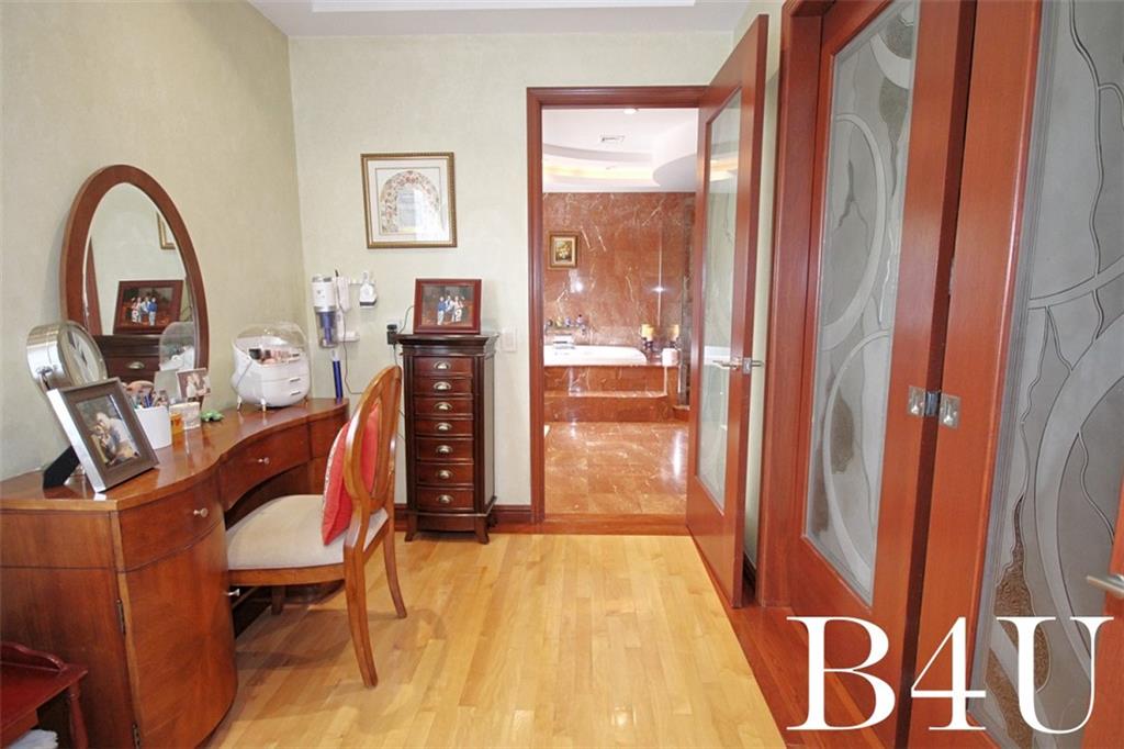 73 Barlow Drive Mill Basin Brooklyn NY 11234