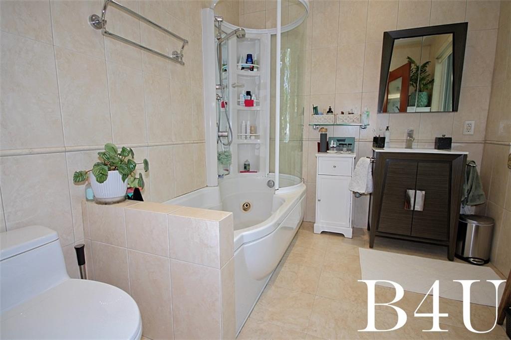 73 Barlow Drive Mill Basin Brooklyn NY 11234