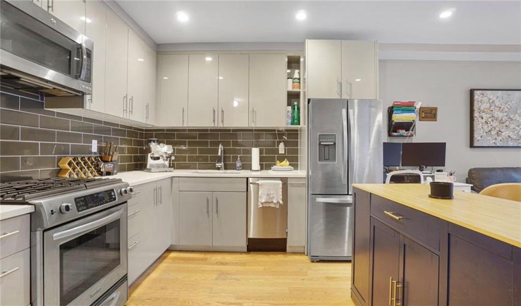 6334 Fresh Pond Road Ridgewood Ridgewood NY 11385
