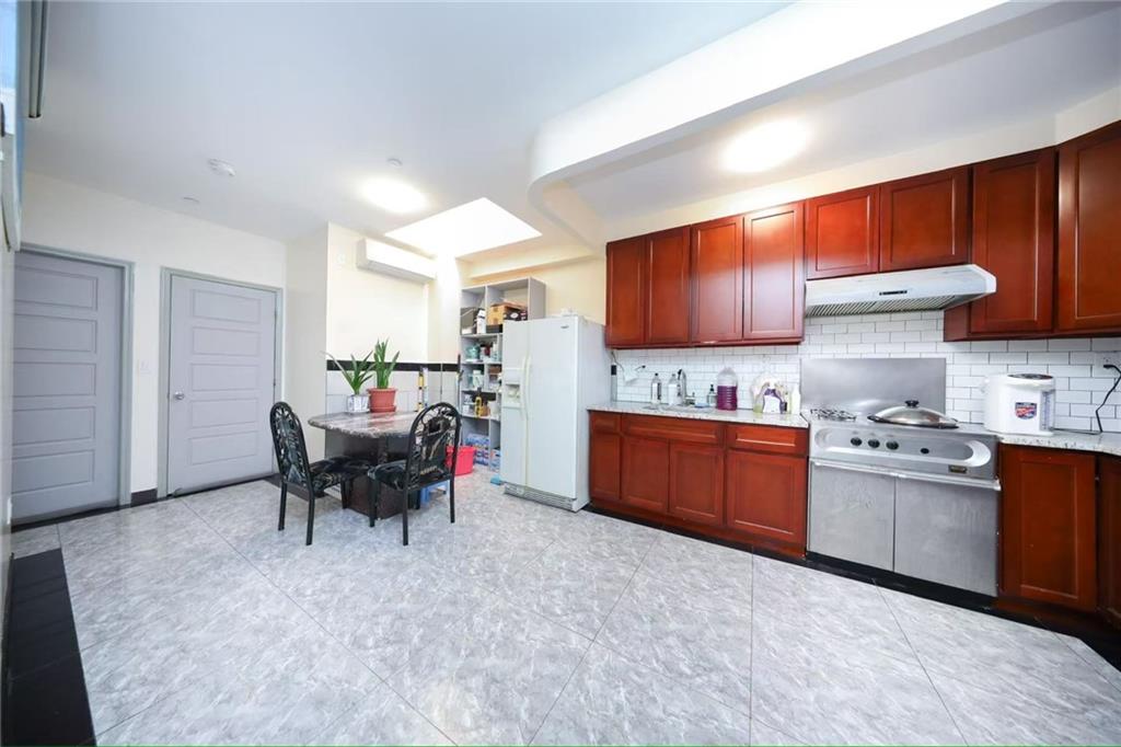 722 56th Street Sunset Park Brooklyn NY 11220