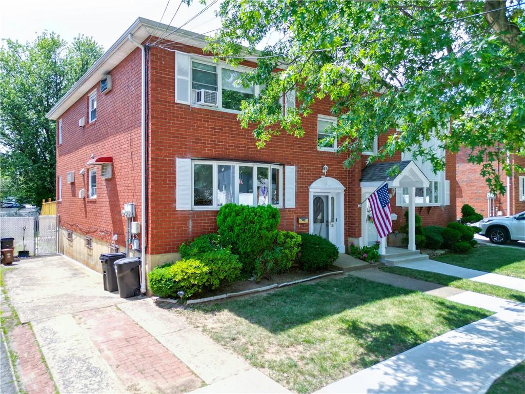 28 North Rhett Avenue Great Kills Staten Island NY 10308