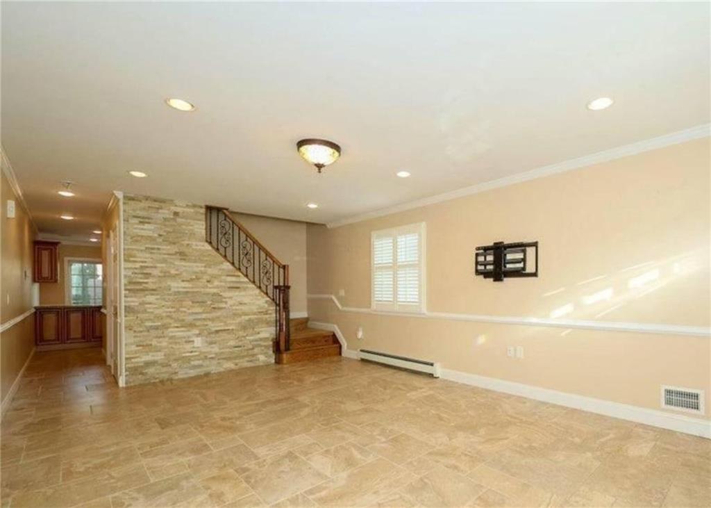 491 Tarrytown Avenue Oakwood Staten Island NY 10306