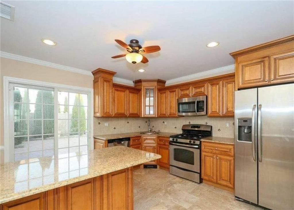 491 Tarrytown Avenue Oakwood Staten Island NY 10306