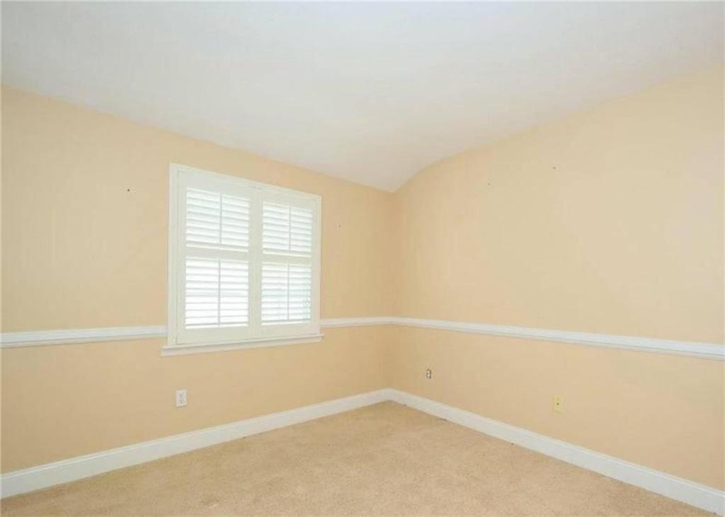 491 Tarrytown Avenue Oakwood Staten Island NY 10306