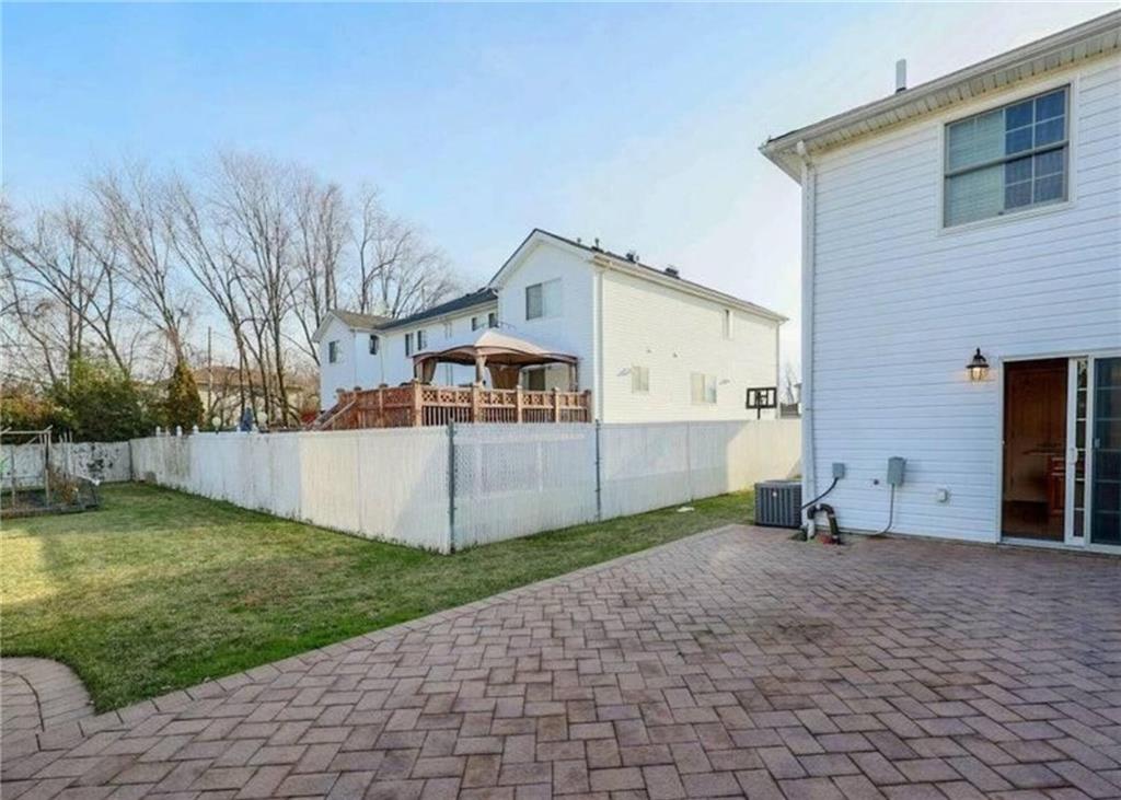 491 Tarrytown Avenue Oakwood Staten Island NY 10306