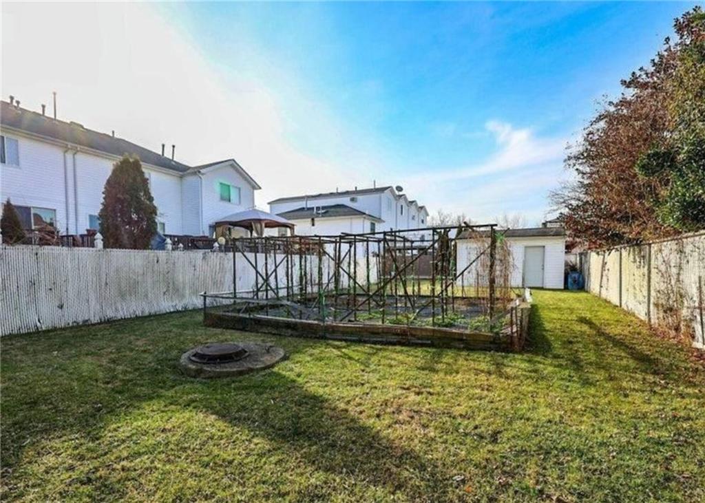 491 Tarrytown Avenue Oakwood Staten Island NY 10306
