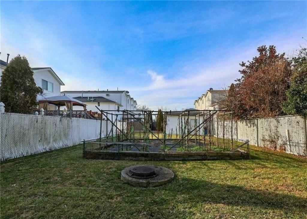 491 Tarrytown Avenue Oakwood Staten Island NY 10306