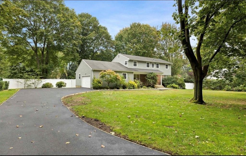 240 Plainview Road Out of NYC Woodbury NY 11797