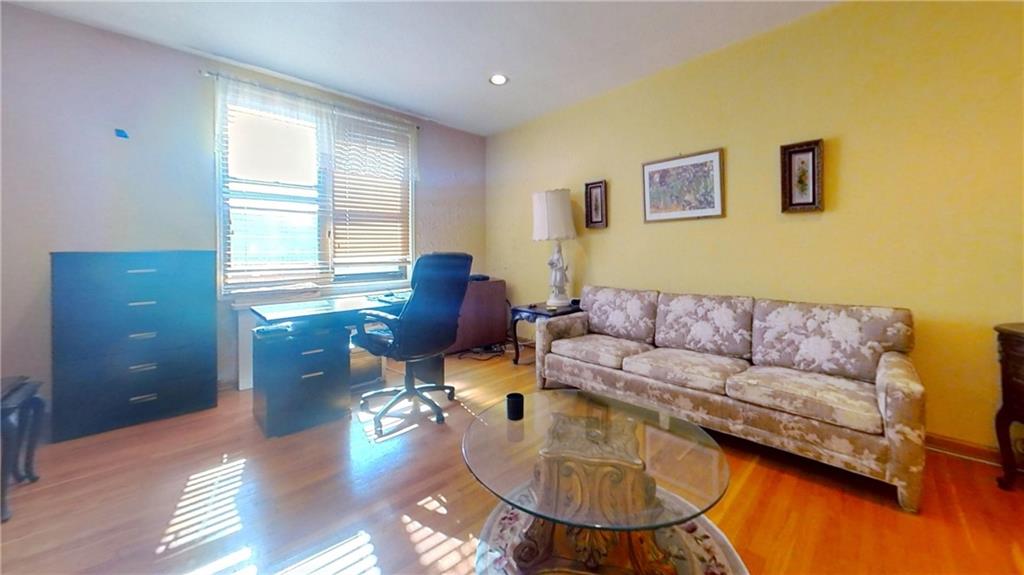 2 West End Avenue Manhattan Beach Brooklyn NY 11235