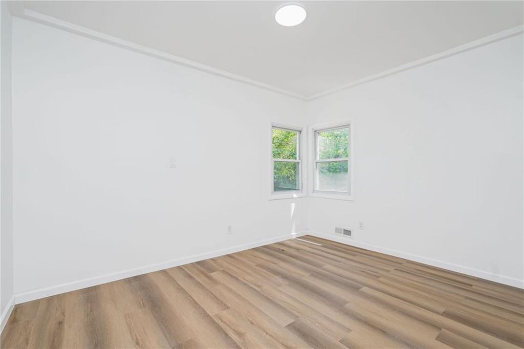 47 Rockwell Avenue Rosebank Staten Island NY 10305