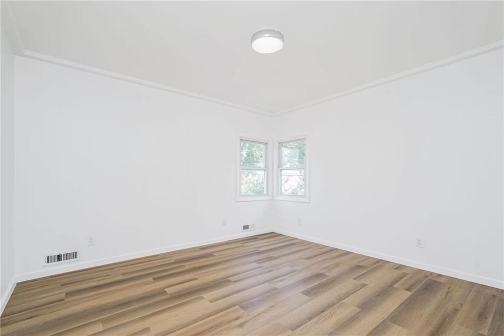 47 Rockwell Avenue Rosebank Staten Island NY 10305