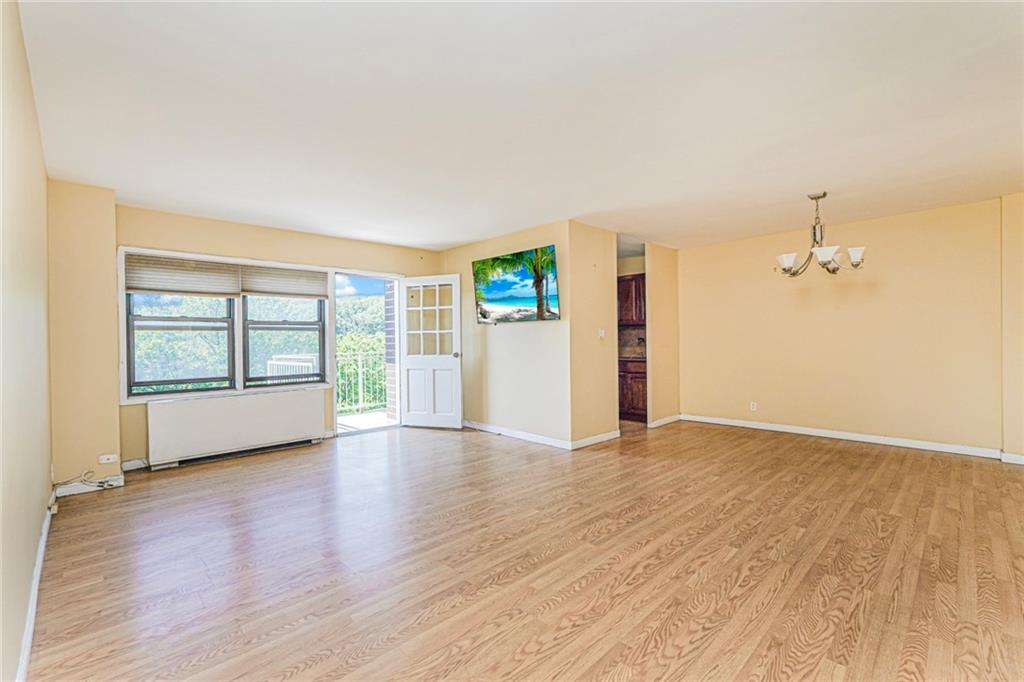 1100 Clove Road Staten Island NY 10301