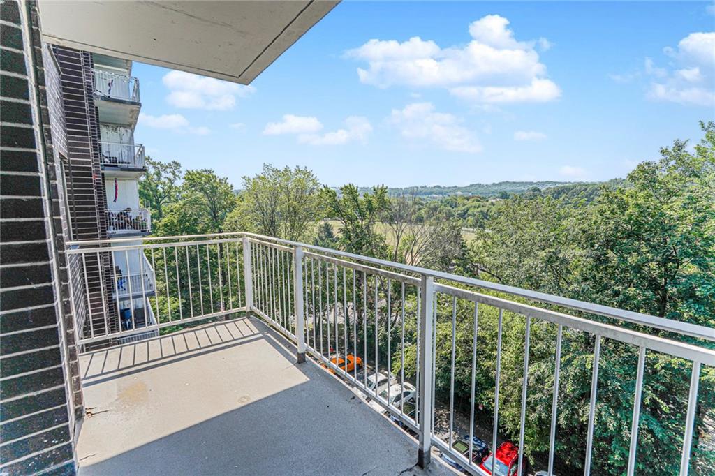 1100 Clove Road Staten Island NY 10301
