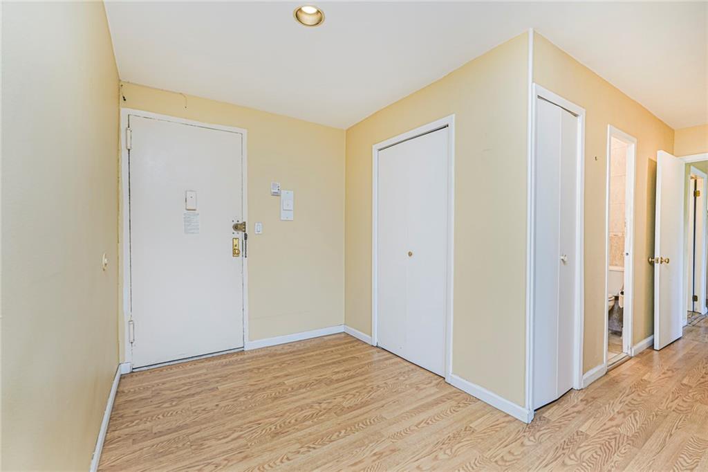 1100 Clove Road Staten Island NY 10301
