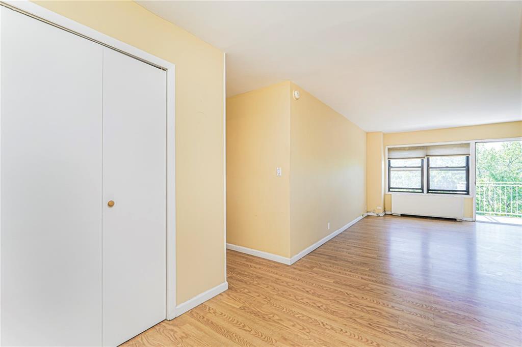 1100 Clove Road Staten Island NY 10301