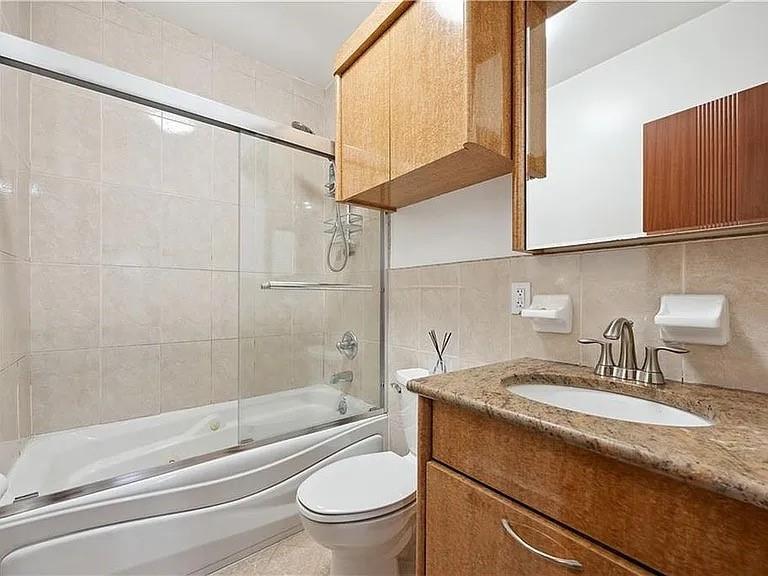 8719 Bay 16th Street Bath Beach Brooklyn NY 11214