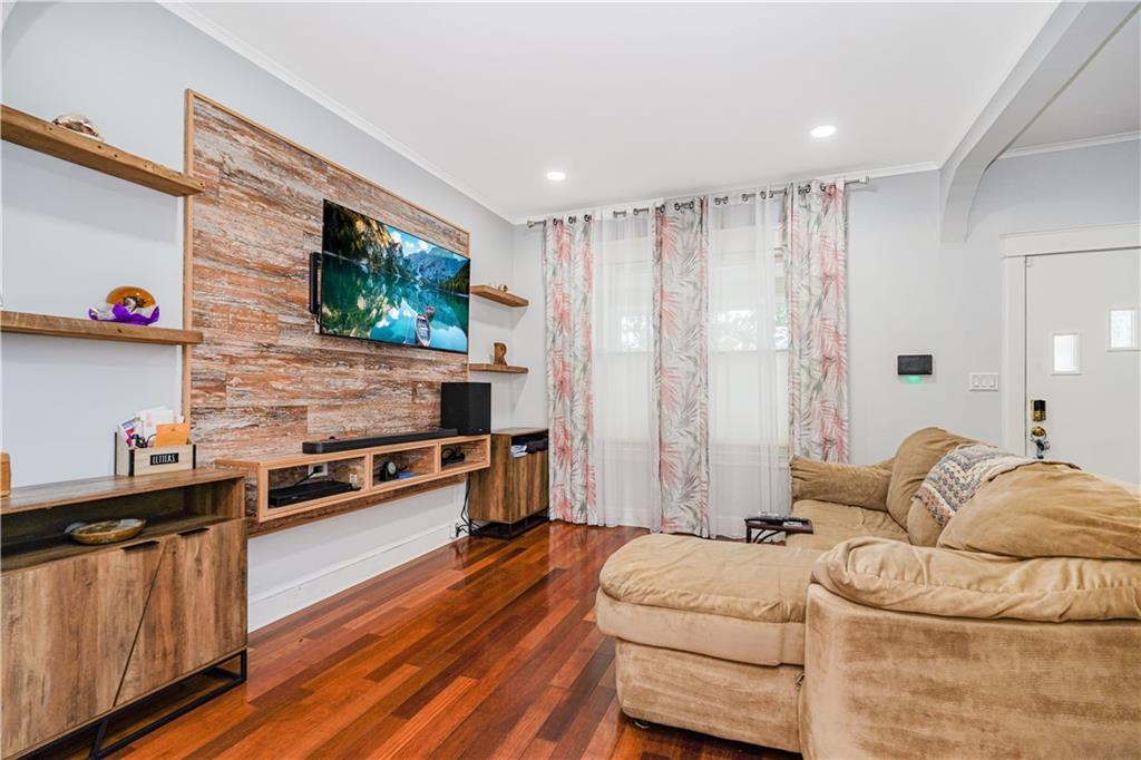 263 Decker Avenue Port Richmond Staten Island NY 10302