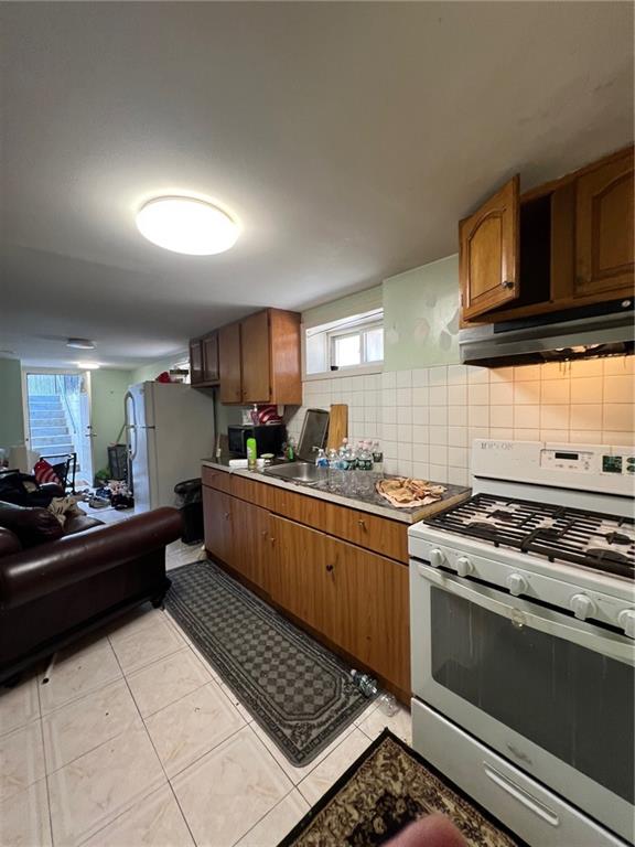 8916 Avenue L Canarsie Brooklyn NY 11236