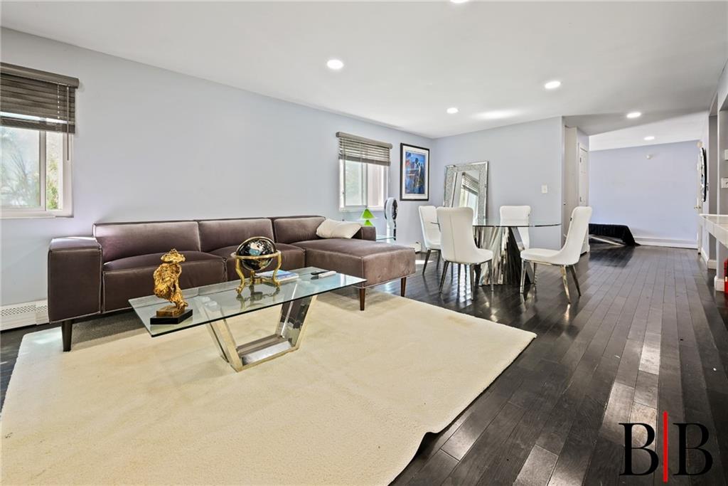 3114 Healy Avenue Bayswater Far Rockaway NY 11691