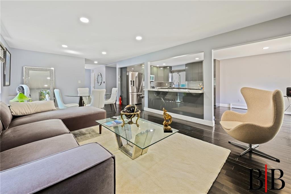 3114 Healy Avenue Bayswater Far Rockaway NY 11691