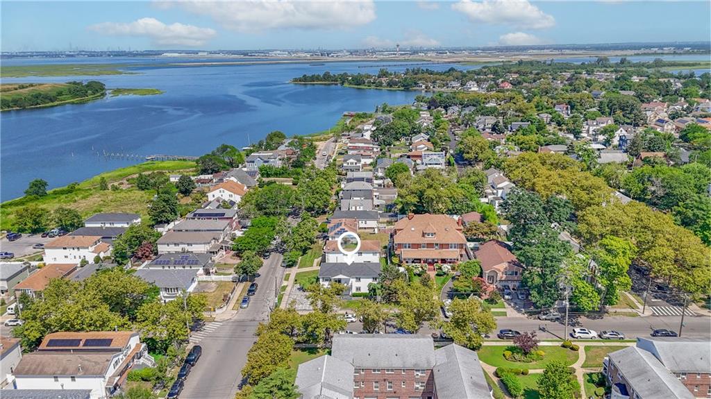 3114 Healy Avenue Bayswater Far Rockaway NY 11691