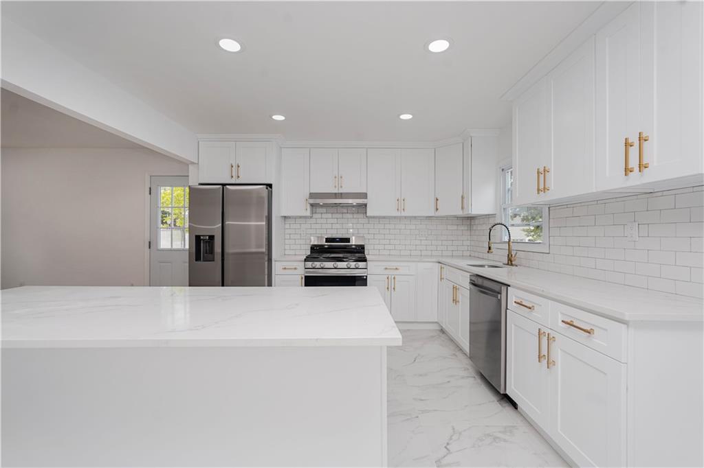 87 Hales Avenue Eltingville Staten Island NY 10312