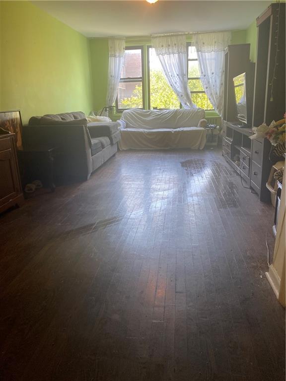 145 Lincoln Avenue Grant City Staten Island NY 10306