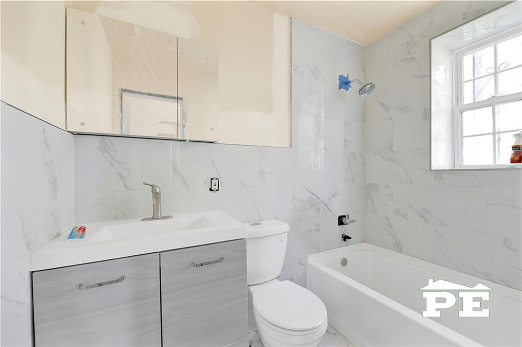 637 Blake Avenue East New York Brooklyn NY 11207