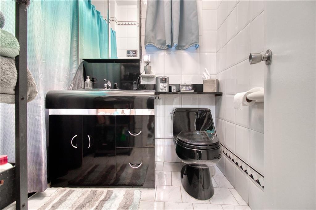 1925 Bay Ridge Avenue Bensonhurst Brooklyn NY 11204