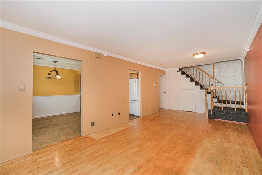 252 Ashworth Avenue New Springville Staten Island NY 10314