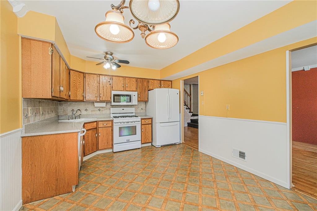 252 Ashworth Avenue New Springville Staten Island NY 10314
